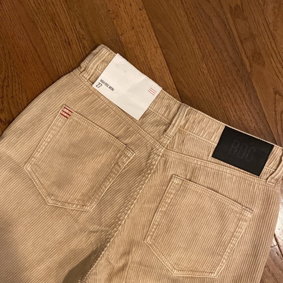 BDG High Rise Mom Pant - Picture 6 of 6
